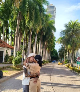 ParisAndVi ViAndParis couple  5টি ছবি