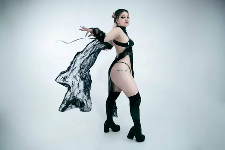 hell_dance_ Ur favorite goth 💀 Pic 3