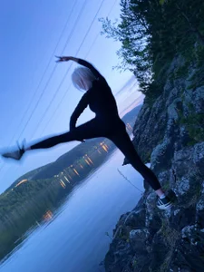 Blond_ice Public Εικόνα 4