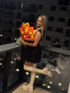 LoraDevine Ready to go out Εικόνα