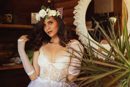 april_higgins HALLOWEEN 🎃 Pic 3