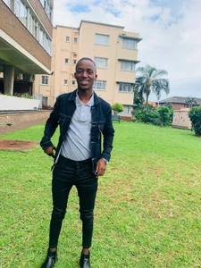 boyyfuckerHook Me Up Bild