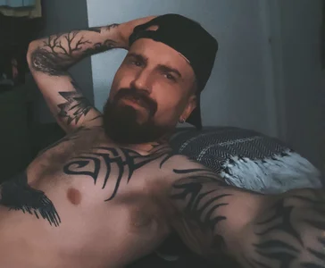 calebdevil Public Foto 2