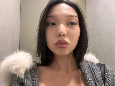 ShirleyLopez A day of hustle and selfies Pic 5