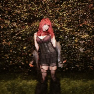 Magic_ivy a photo session on the street under the moonlight 🌛 Poză 2