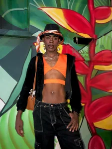 EbonyHansNight Public  5টি ছবি