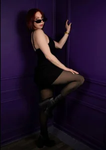 Laura_Olssen27 Una sexy y salvaje chica en negro🖤🐈‍⬛✨ Pic