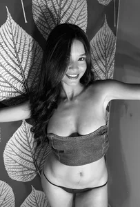 Sharlenne_ 🖤FOR YOU🤍 Pic