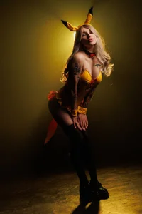 folinskayyya sexy Pikachu Foto 4