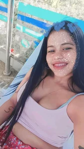 Karolasm Public Pic