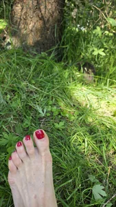 LissyJainsのMy toeの 5枚の写真