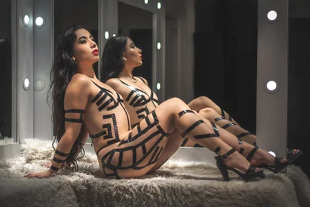 Samaanthaa_ Prohibited touches, isolated skin Pic 8