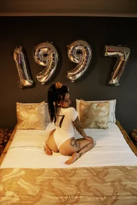 EmmyEvans1 happy Birthday to me 💖💖✨ Bilde 3