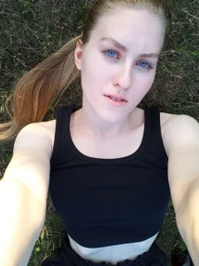 Crystal_Mind Selfie Pic 2