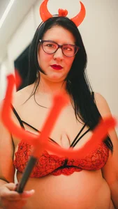Soe_Lara Devil Girl Halloween 2024 Immagine  4