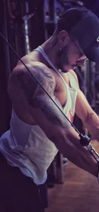 Liam_Kleiin no pain no gain Foto