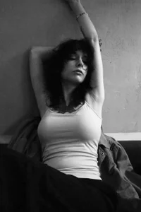 frau_bastet black and white Foto