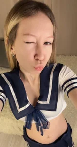 KatrinaDudack schoolgirl Pic