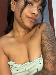 Charlotte_bronxxx Hello🥰💋 Pic 2