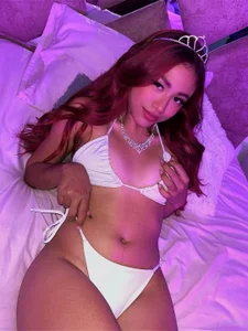 Dare to fly in your mind de Bella-Sanders  photos