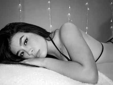 sofia_rrobertss Public Pic 3