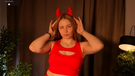 CristyHibbits Sex devil Pic 2