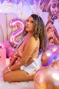 It's my 22nd birthday👑🩷 od sabrina_lafaux_cr  3 snímek