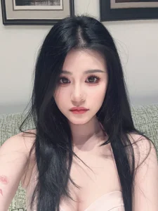 Seraphinei 果儿 圖片