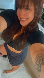 Sarahmonesexy Sarah 🖤 Home Pic 2