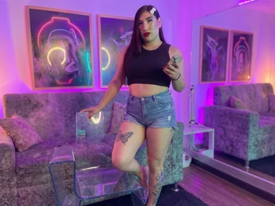 Nina_Strauss Fuck Daddy slika 2