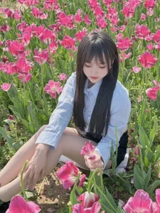 coward_by Public Hình 4