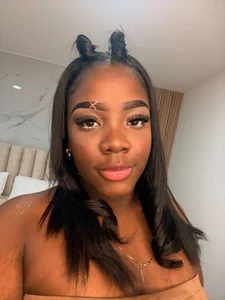 Beauty Kiki🤎⭐ de Kik1Rose  2 Imagens
