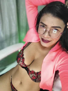 AishaCambell_ Public Kuva 9