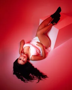 Horny-Mommy-Dirty Public Hình 5