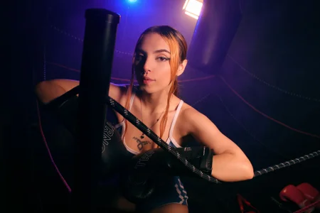 isis_jhempssのK.O. Queen 🩵の 2枚の写真