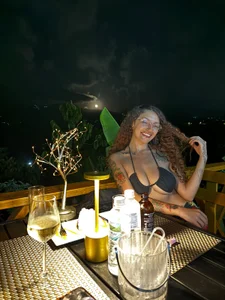 nicollsan33 Travelling in Jamaica Pic 6