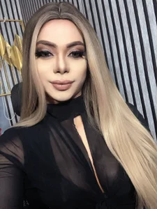 AlisonCox YOUR BEAUTIFUL WIFE 圖片 7