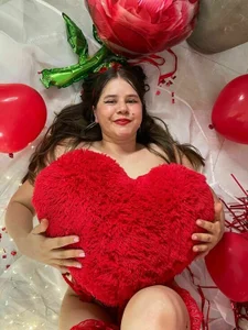 Lilly_blondie san valentin 🌸 Hình 2