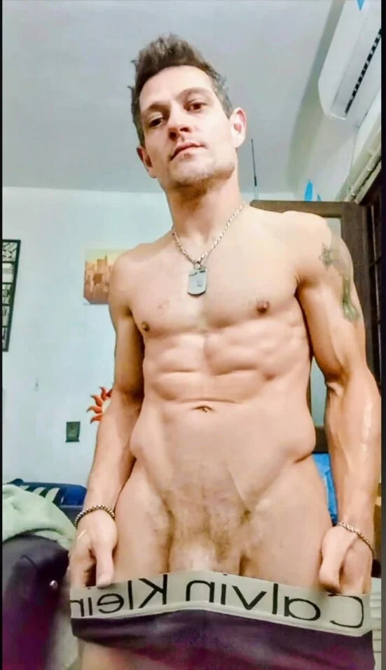 SexyStrp 님의 트렌드 중인 사진  3004개