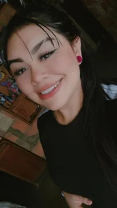 Samantha_Roberts_b Public Pic 5