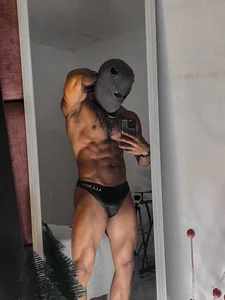 Young_laroi 🖤🖤💀 รูป  6