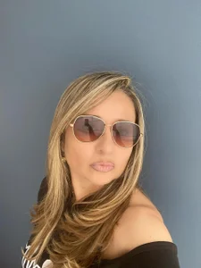 Do you want a hot girl like me? and professional🔥 de Tamara-Hall  4 Imagens