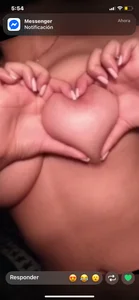 AronxyJulieta Mari Pic