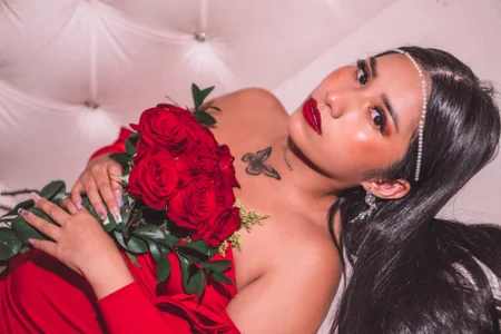 Isabella_Flowers I want you to take off my clothes petal by petal❤🌹🌹 Foto 7