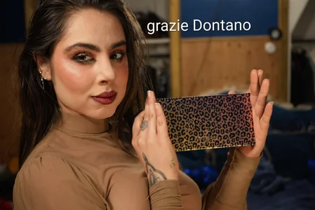 VanessaDoyle 🎁 gifts special moments  4টি ছবি