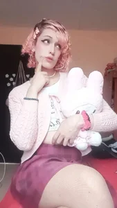 Sexy__Pearl Public Pic 4