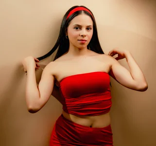 Sensual_Sophie_ RED Pic