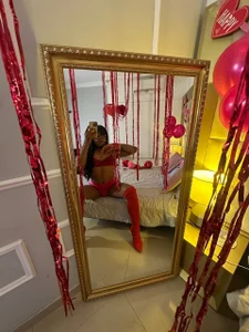 IsabellaDarrell_ts valntine❤❤ Pic 2