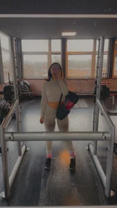 Selin_xoxo Cutie in the gym Foto 5