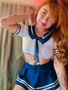 izys 🧡😈 od izyzys_baker  9 snímek